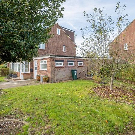 Kings House Apartment Hayes, West London Apt A Northolt  Exterior foto